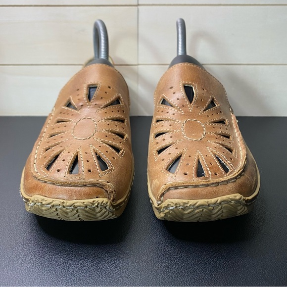 Rieker Tan Cut-Out Flats Size 6.5-7 - Picture 5 of 12